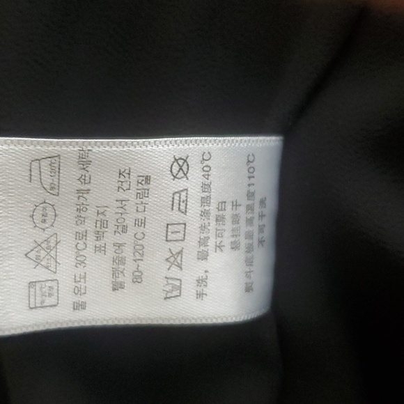 Naked Zebra Wrap Front Long Sleeve Black Blouse Size Medium - Picture 9 of 12